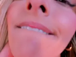 MelissaMoore  live sex cam