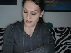 Tamara25  live sex cam