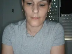 Tamara25  live sex cam