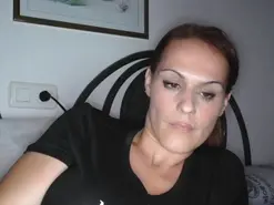 Tamara25  live sex cam