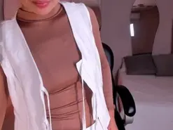 JulietteMoreau  live sex cam