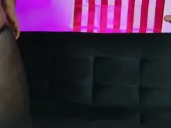 Kry-bunny33  live sex cam