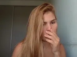 Sensualarg  live sex cam