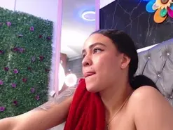 Lila-gummy  live sex cam