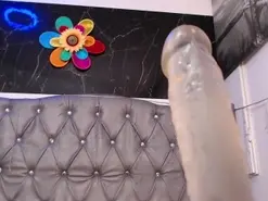 Lila-gummy  live sex cam