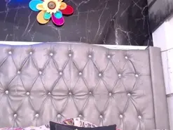 Lila-gummy  live sex cam