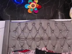 Lila-gummy  live sex cam