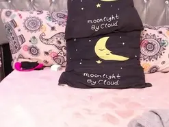 Lila-gummy  live sex cam