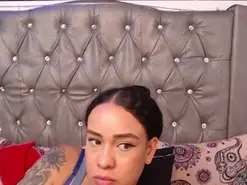 Lila-gummy  live sex cam