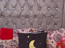 Lila-gummy  live sex cam
