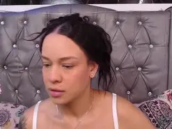 Lila-gummy  live sex cam