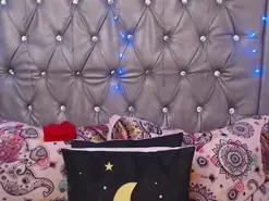 Lila-gummy  live sex cam