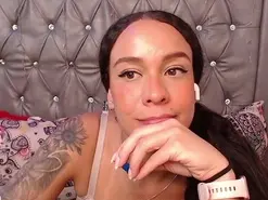 Lila-gummy  live sex cam