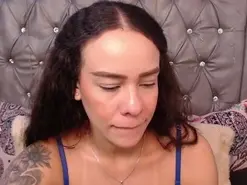 Lila-gummy  live sex cam