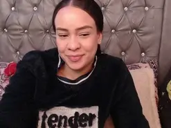 Lila-gummy  live sex cam