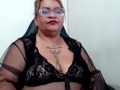 Fenix420latina  live sex cam