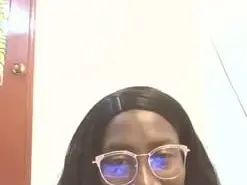 Shayra  live sex cam