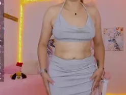 MilfAaura  live sex cam