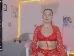 MilfAaura  live sex cam
