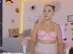 MilfAaura  live sex cam
