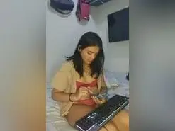Andrea_1  live sex cam