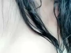 Laurabigass  live sex cam
