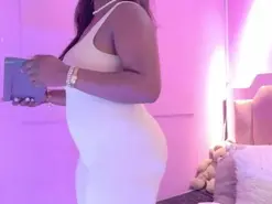 LoveQueen2  live sex cam