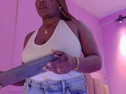 LoveQueen2  live sex cam
