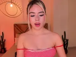 JuanitaClay  live sex cam