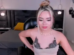 JuanitaClay  live sex cam