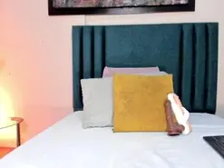 HannaWells  live sex cam