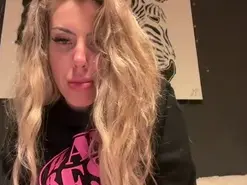 Michuwars  live sex cam