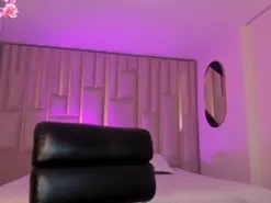 IsabellaMoreau  live sex cam