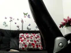 Selene_mom  live sex cam