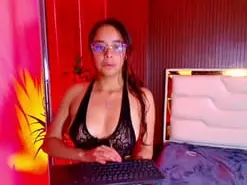 NellyGunVS  live sex cam