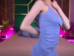 LittleeCutee  live sex cam