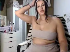 Ralu  live sex cam