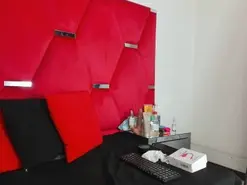 LauraScarlet  live sex cam