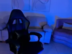 MayaMoretti  live sex cam