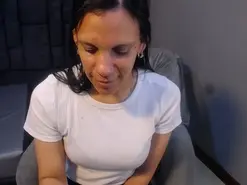 Sandrabuttfon  live sex cam