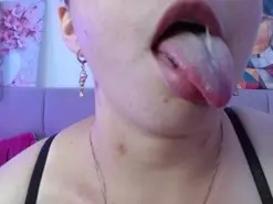 Hellen_star  live sex cam