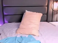 SophieRosse  live sex cam