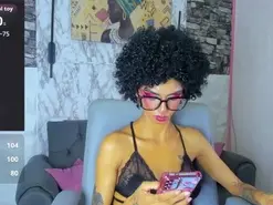 Queen_cuarxoo  live sex cam