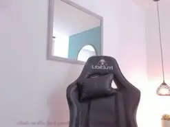 Lucy_blue28  live sex cam