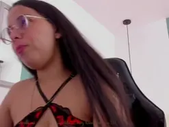 Lucy_blue28  live sex cam