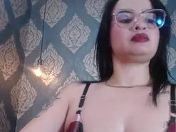 SilviaLatinx  live sex cam