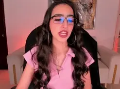 LarisaSmirnov  live sex cam