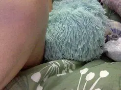 Karitina22  live sex cam