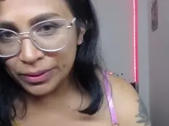 Pinky_violeta  live sex cam