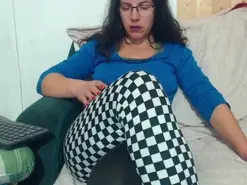 AnnBigLabia25  live sex cam